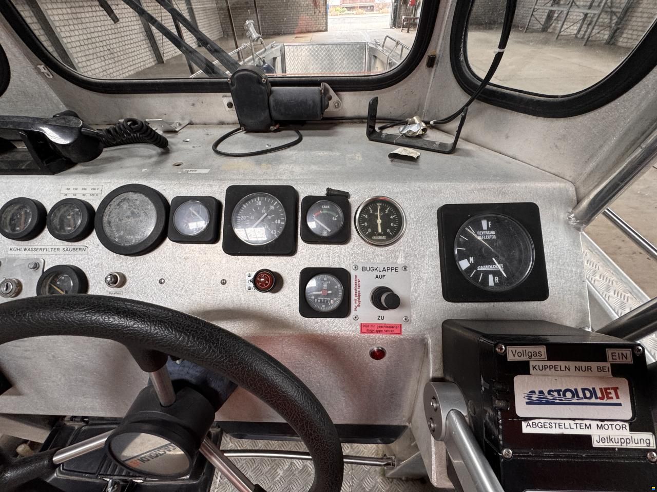 Barro Landungsboot mit Bugklappe