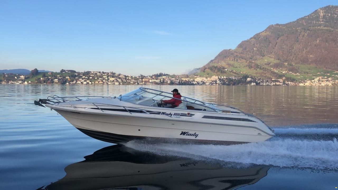 Windy 8000 Full Cabin