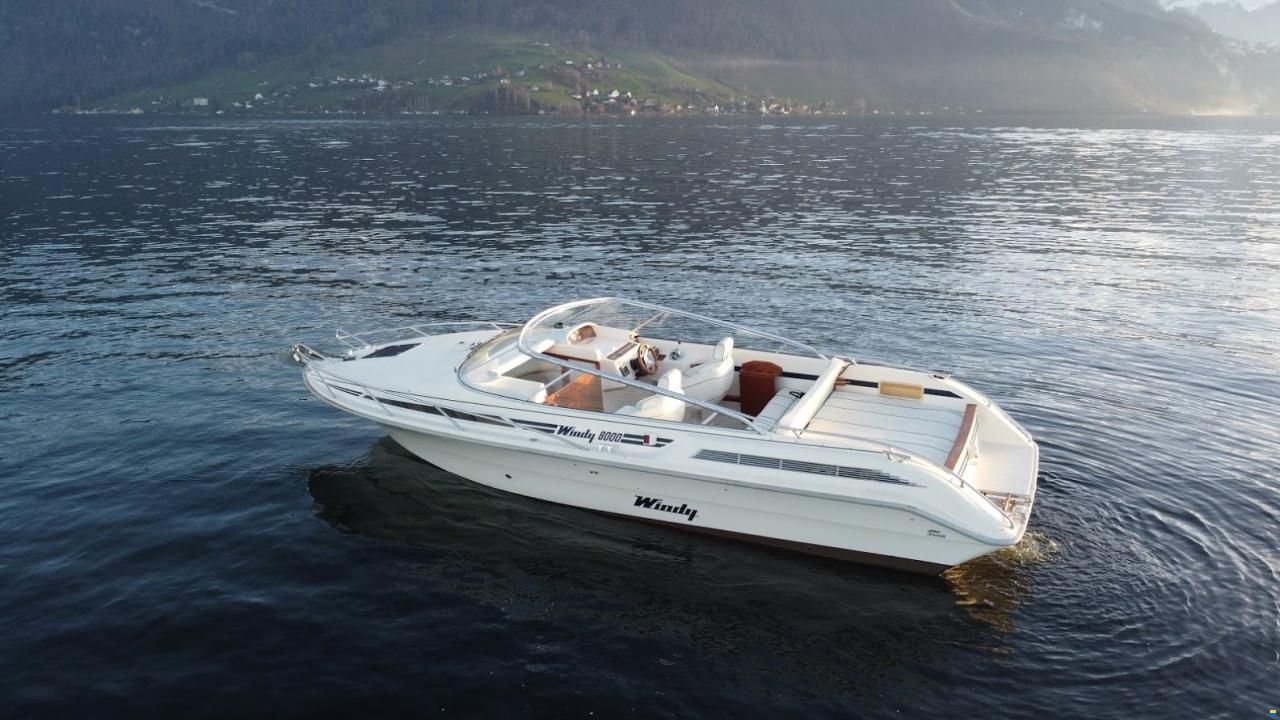 Windy 8000 Full Cabin