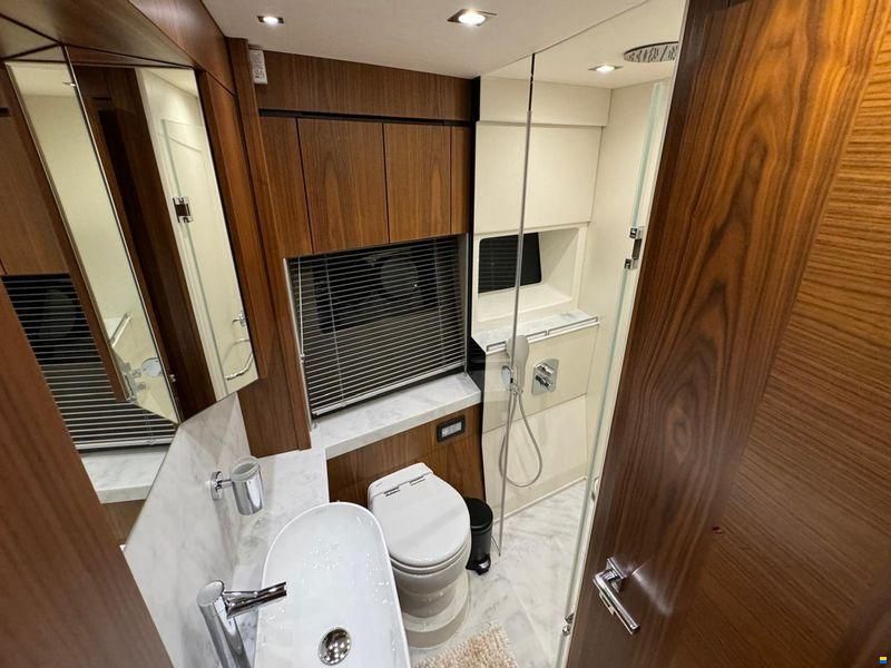 Sunseeker Manhattan 66