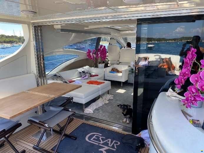 Azimut 68 S