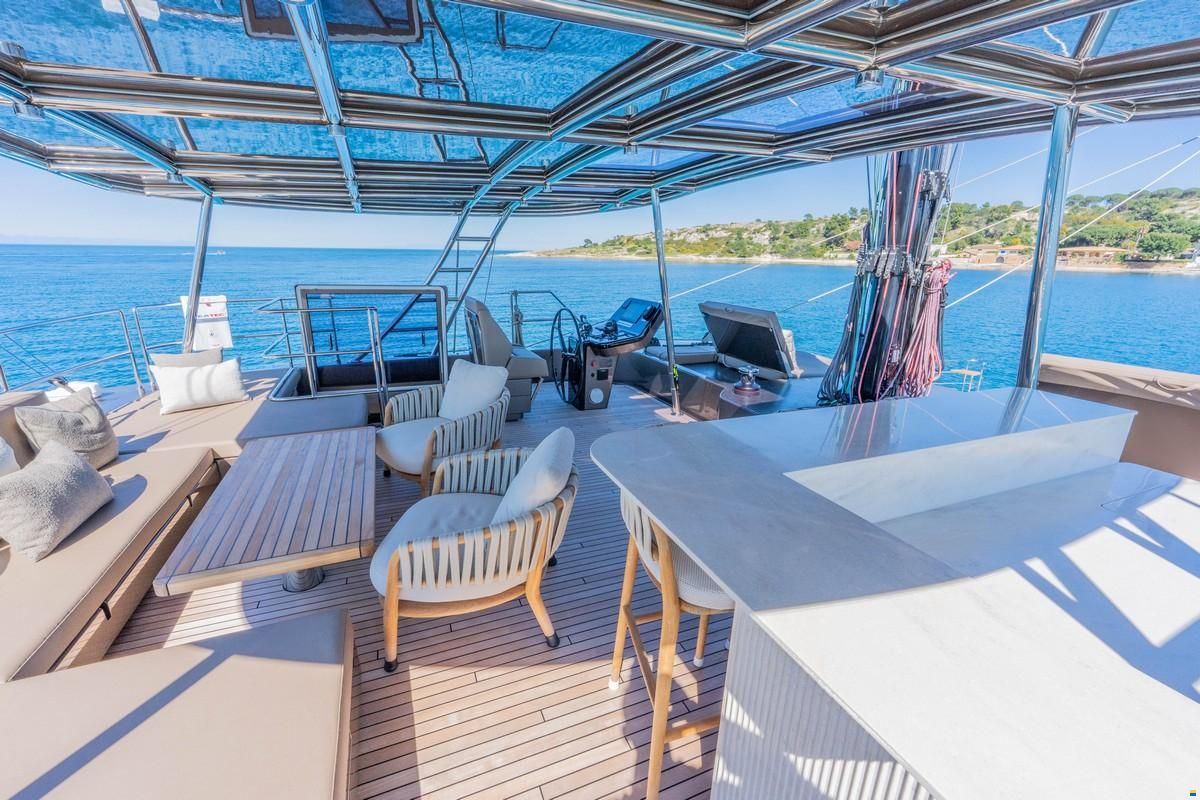 Sunreef 60 SAILING