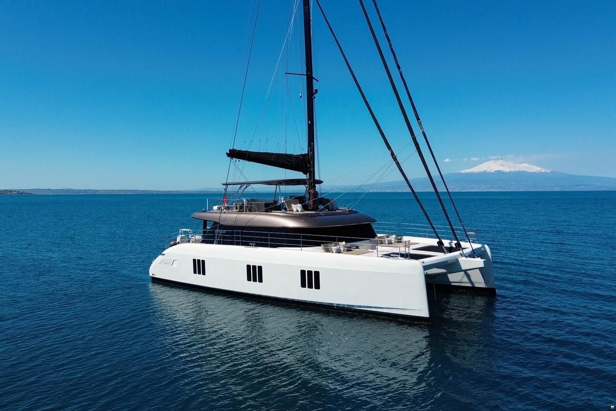 Sunreef 60 SAILING