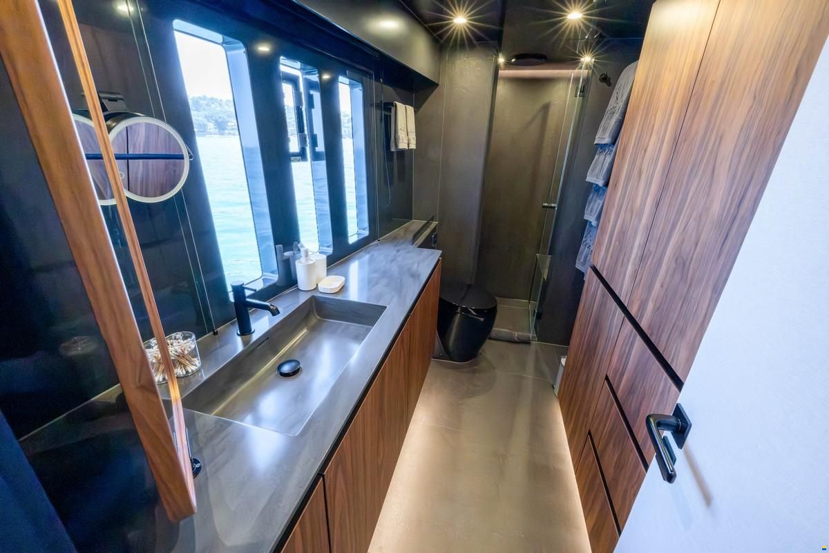 Sunreef 60 SAILING