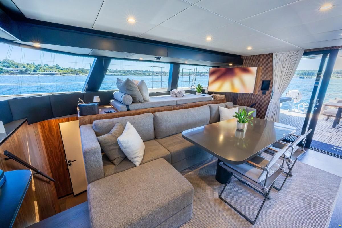Sunreef 60 SAILING