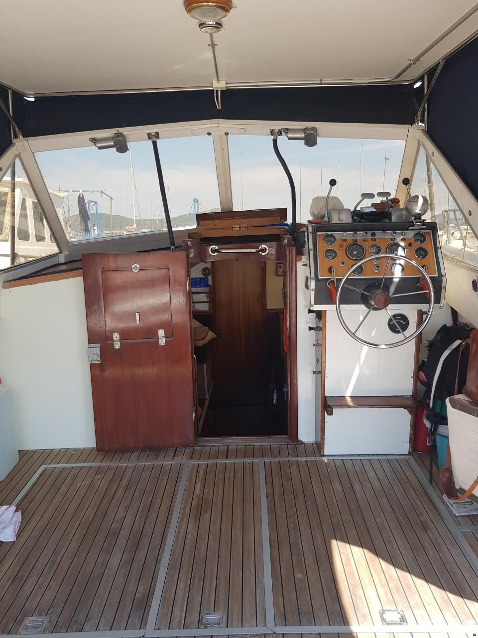 Chris Craft Supercatalina 28