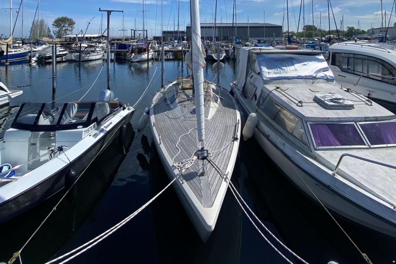 O.L.-Boats One Design International 806