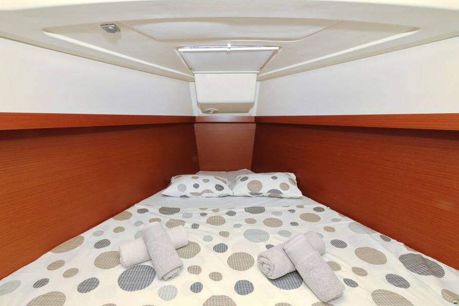 Hanse 385