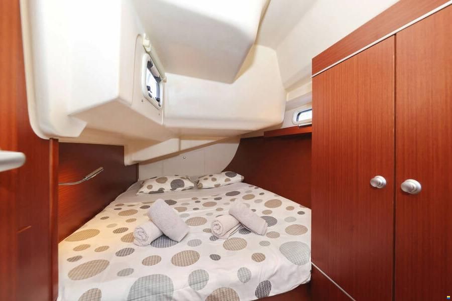 Hanse 385