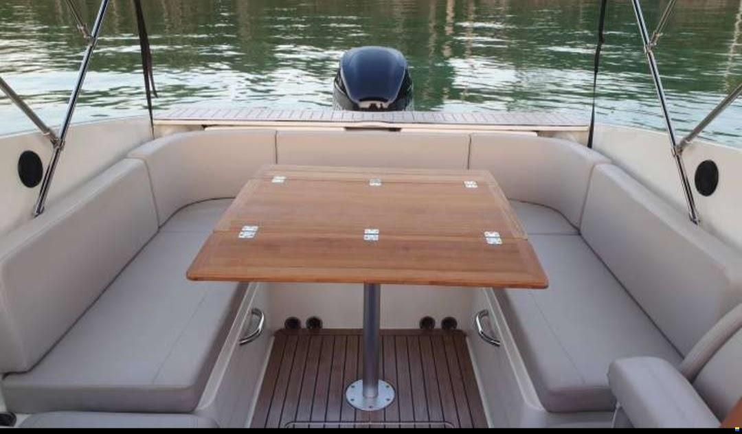 quicksilver Activ 645 Cabin