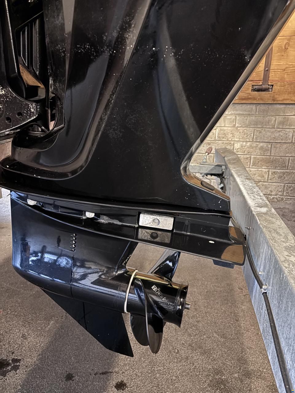 Quicksilver Activ 555 open