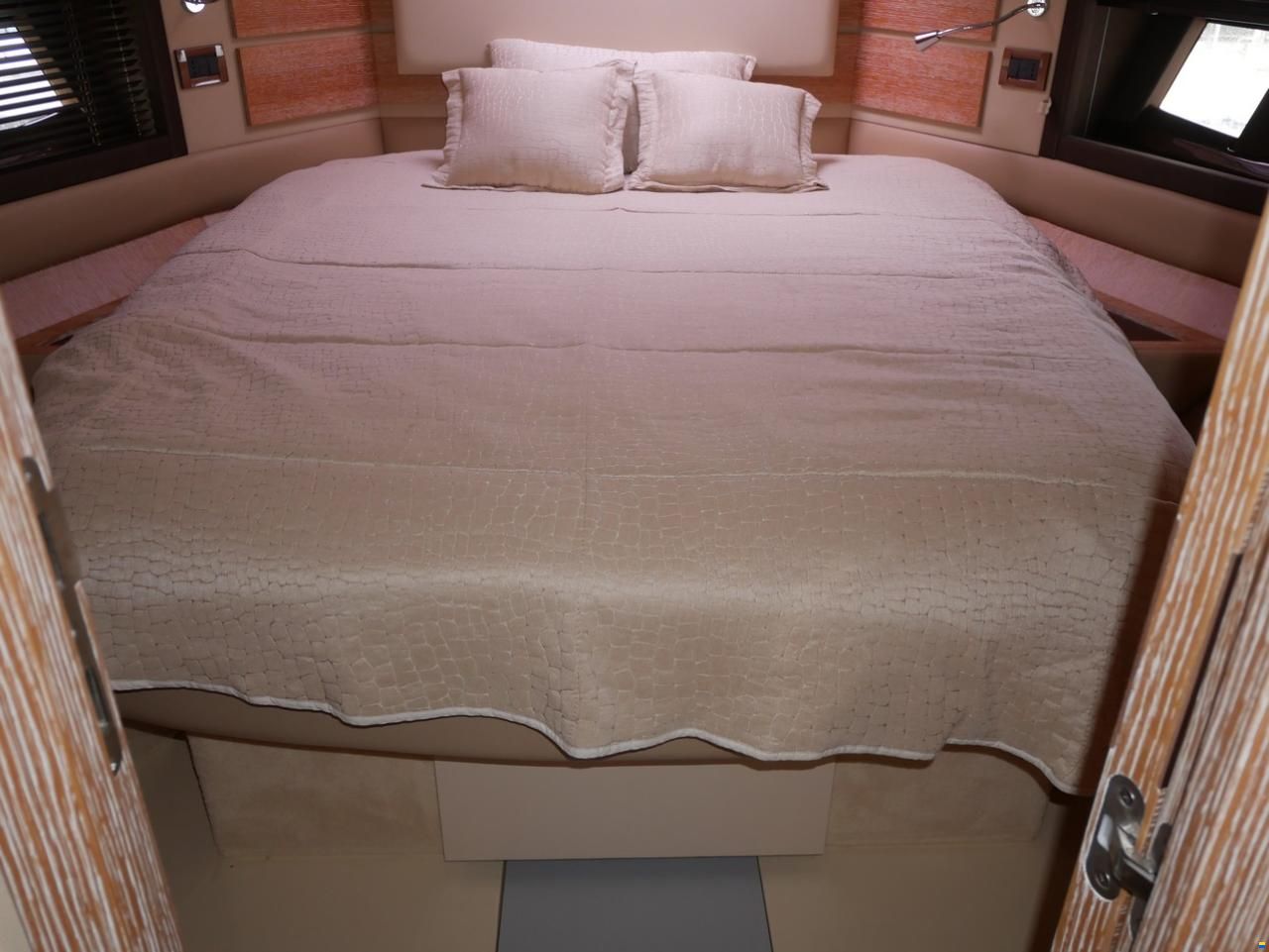 Azimut 60