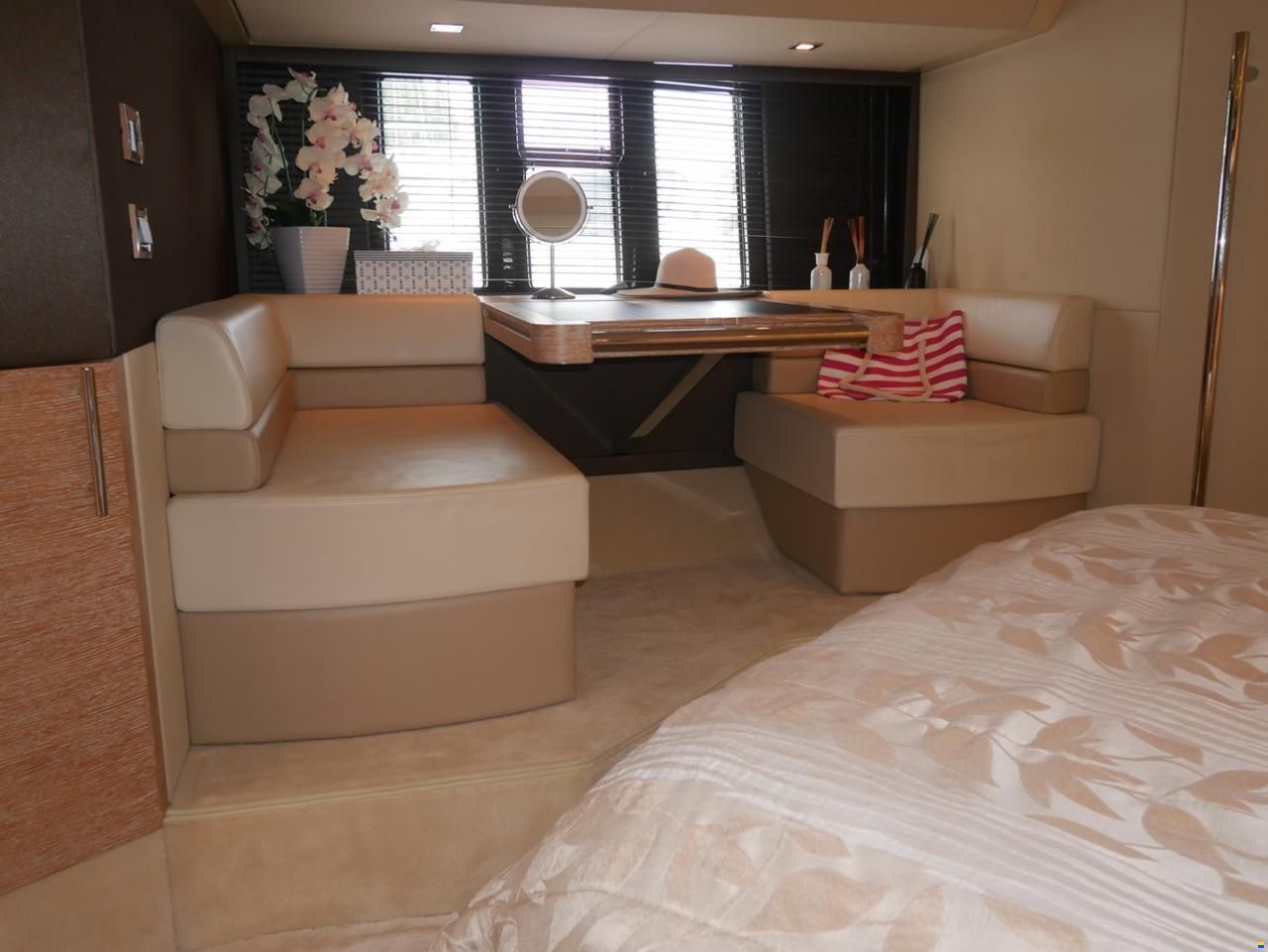 Azimut 60