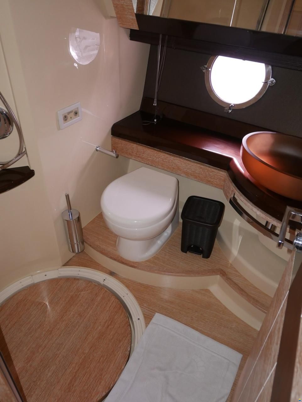 Azimut 60