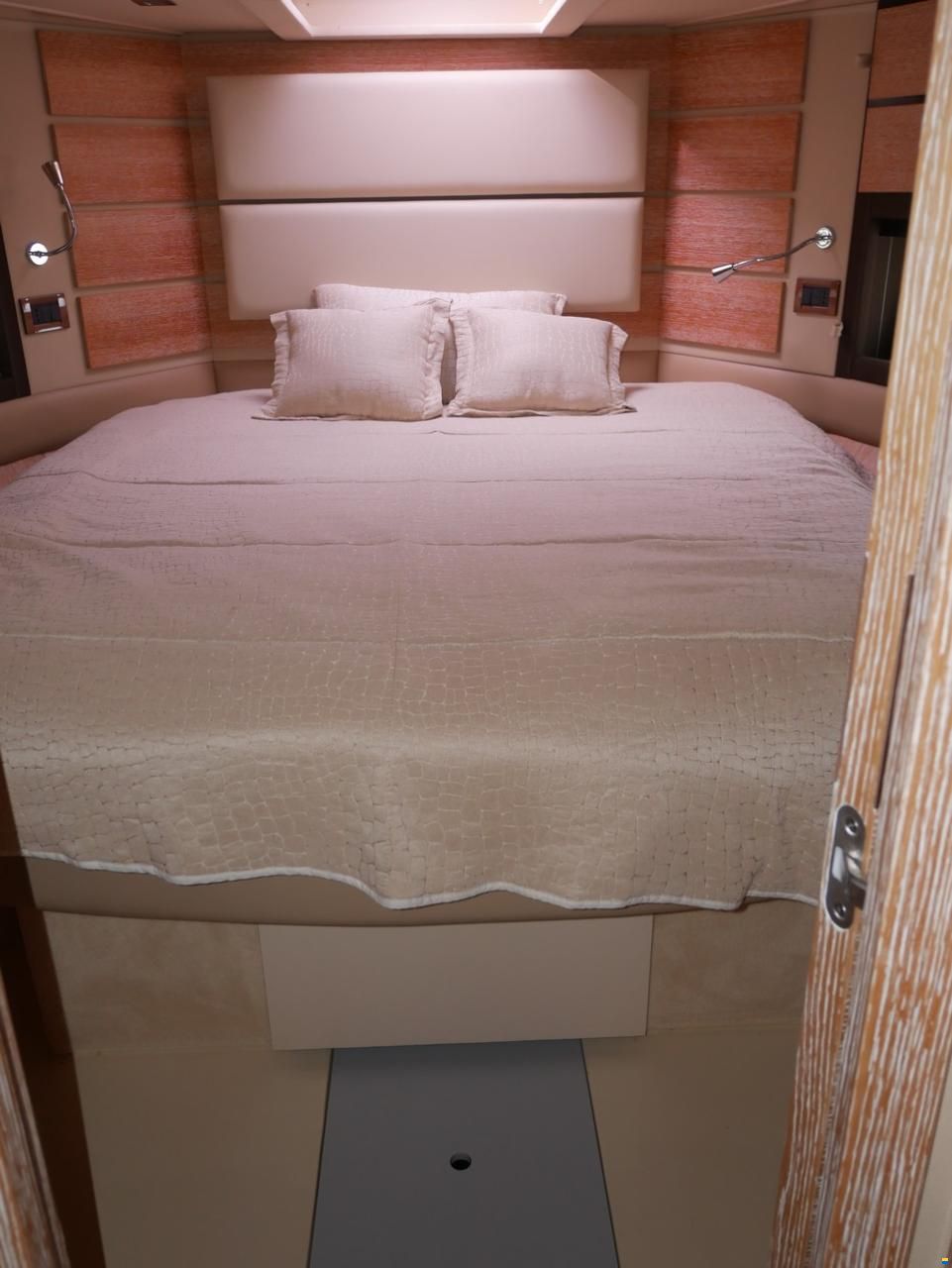 Azimut 60