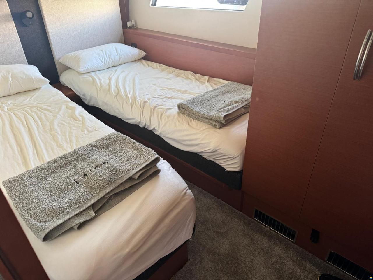 Prestige Flybridge 500