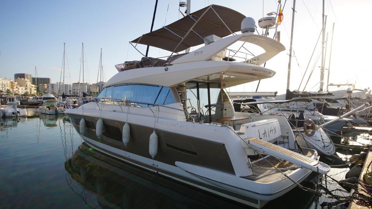 Prestige Flybridge 500