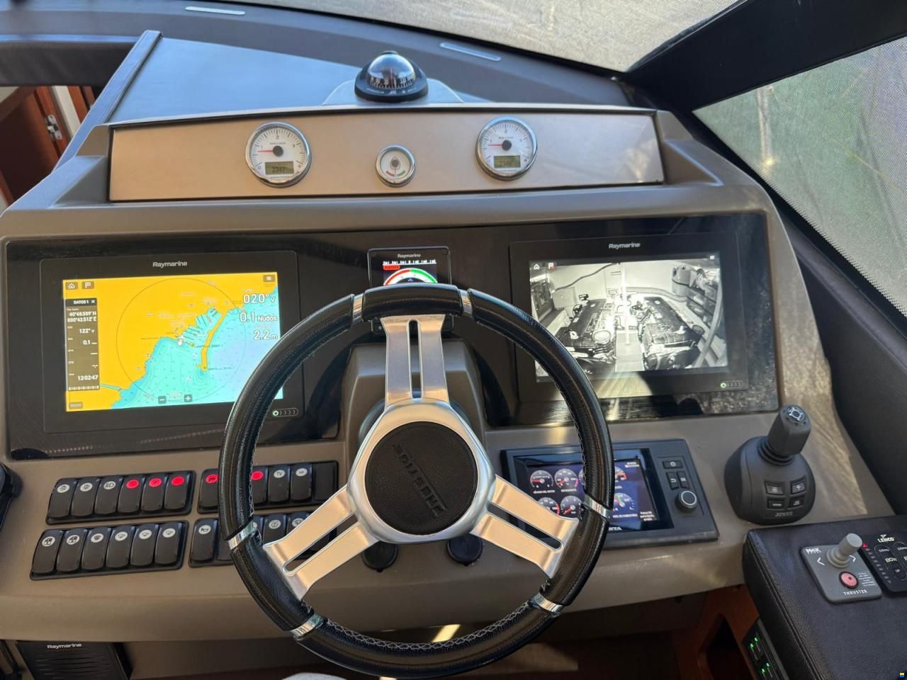 Prestige Flybridge 500