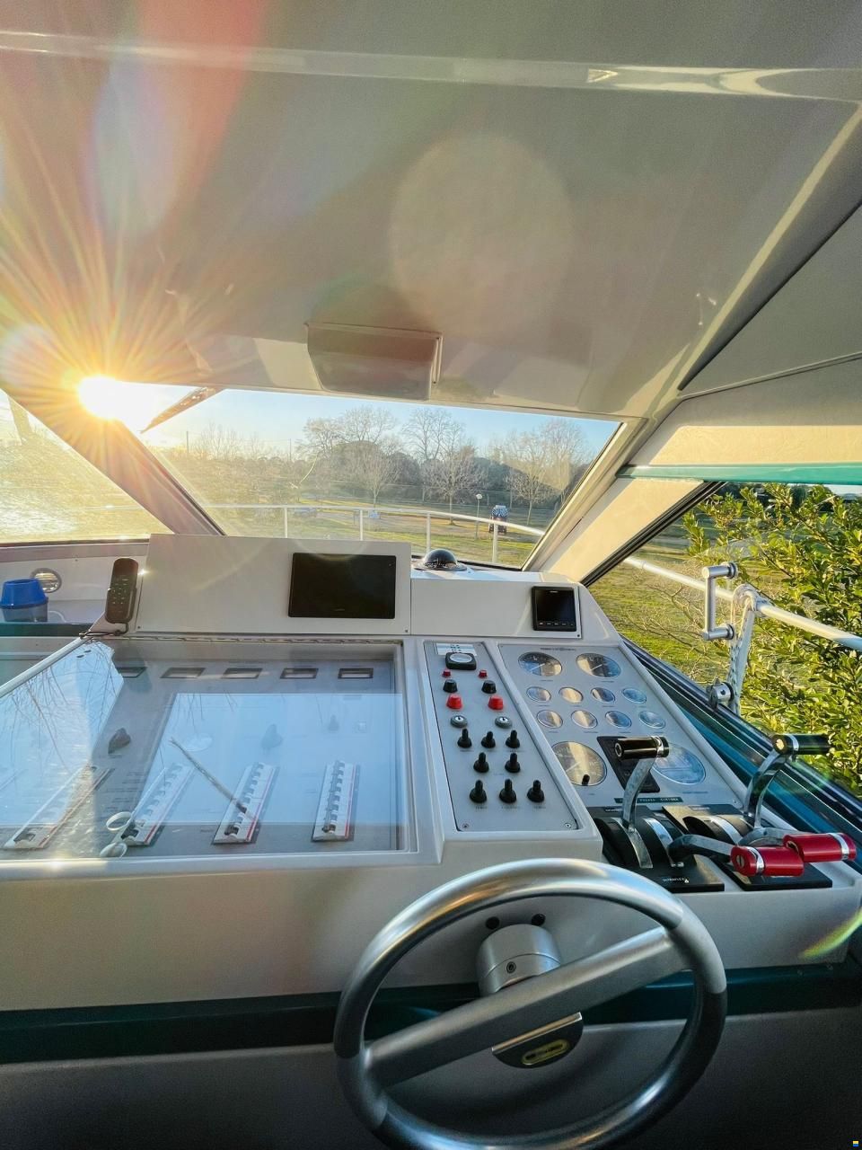 Ferretti 36