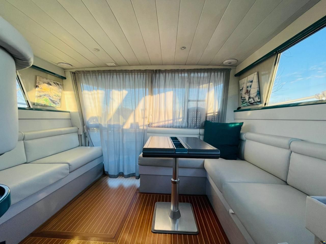Ferretti 36