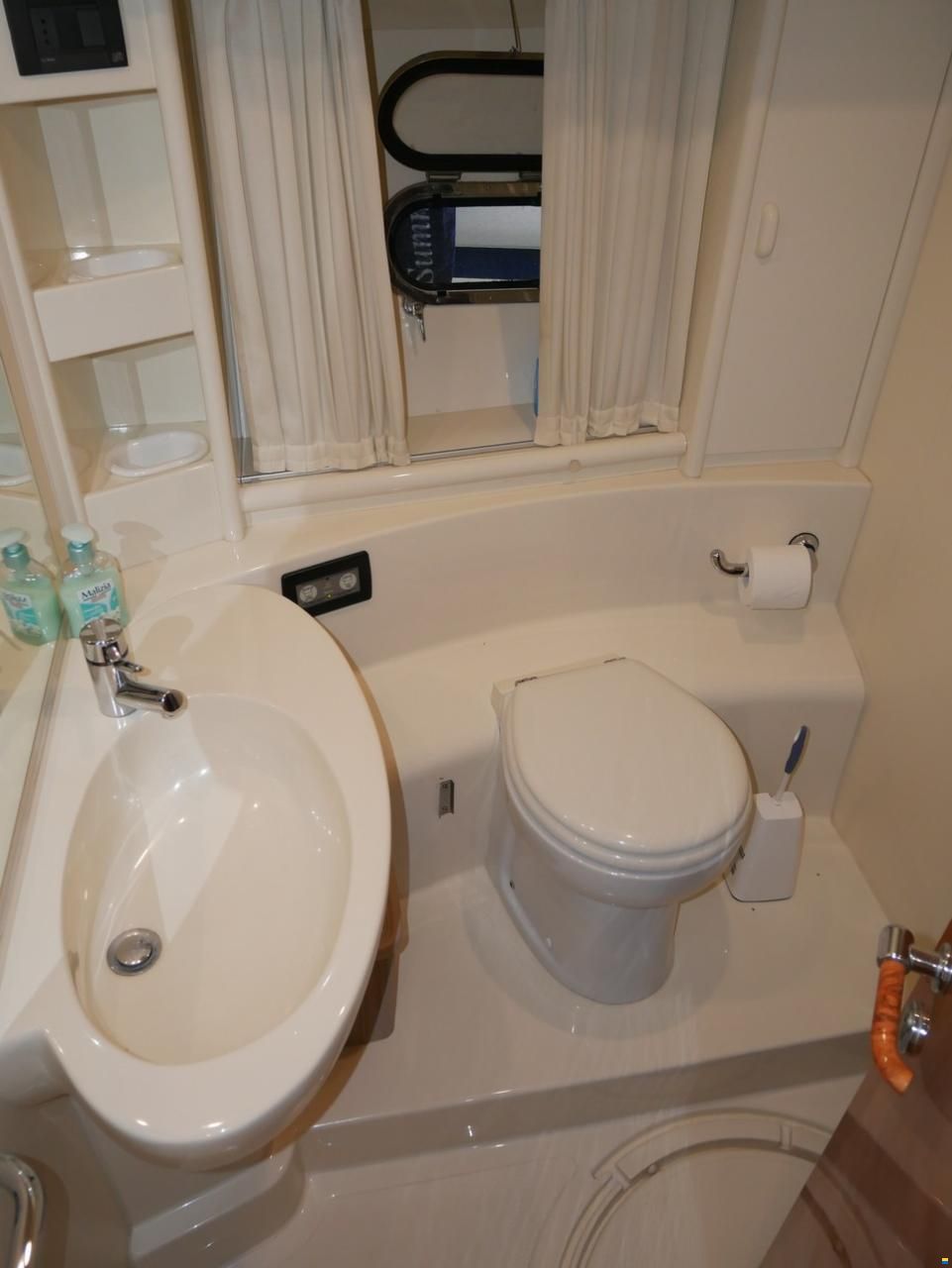 Ferretti 480