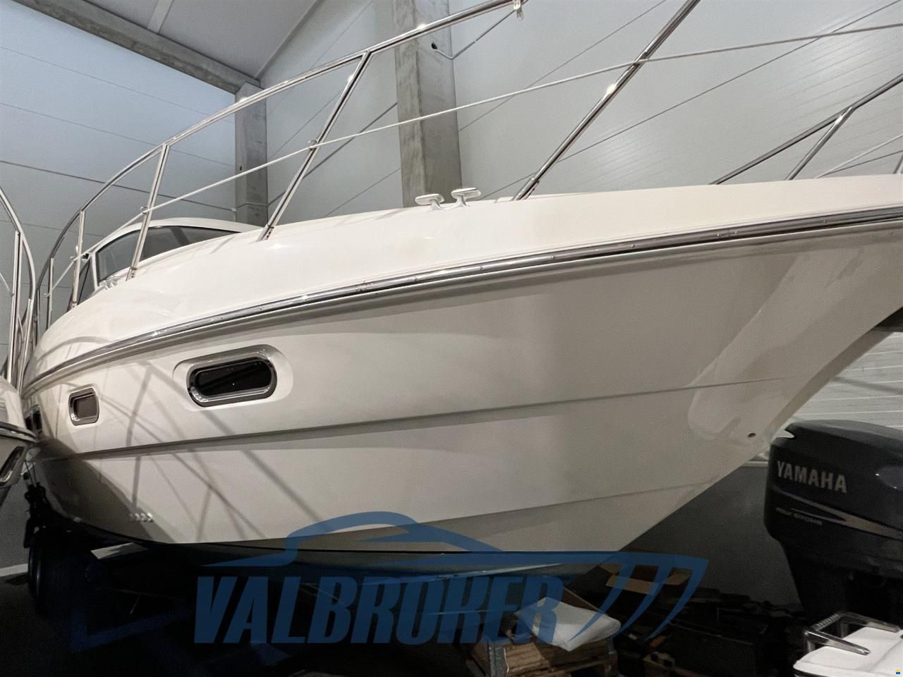 Sealine C 39