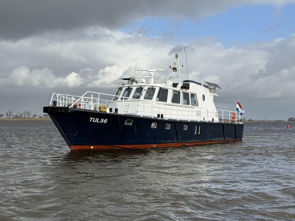 Ex-Patrouille Vaartuig Varend Woonschip