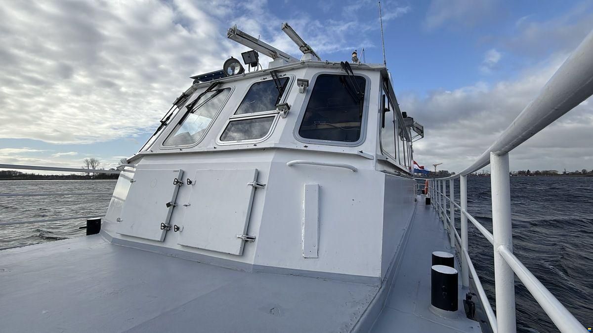 Ex-Patrouille Vaartuig Varend Woonschip