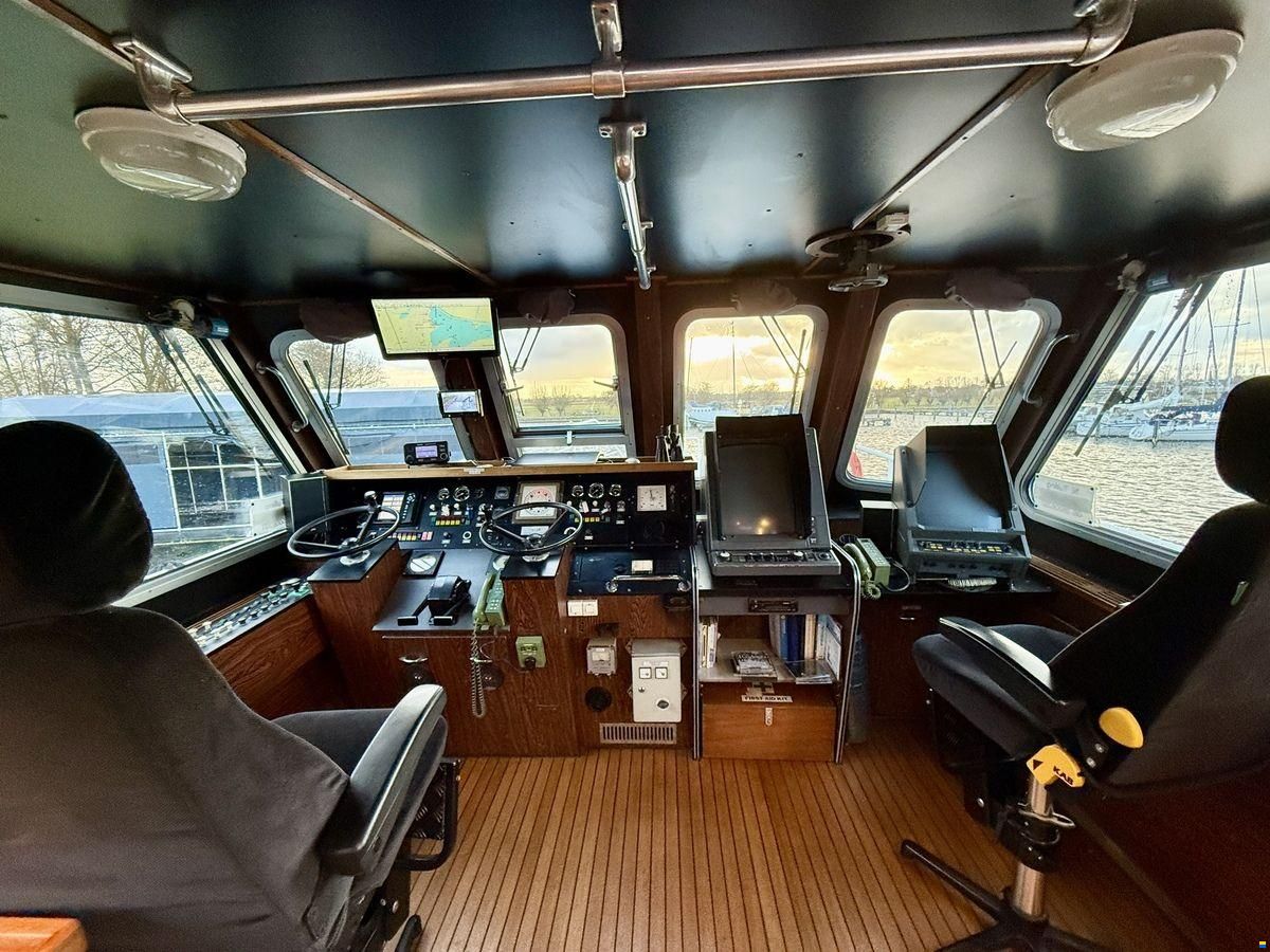 Ex-Patrouille Vaartuig Varend Woonschip
