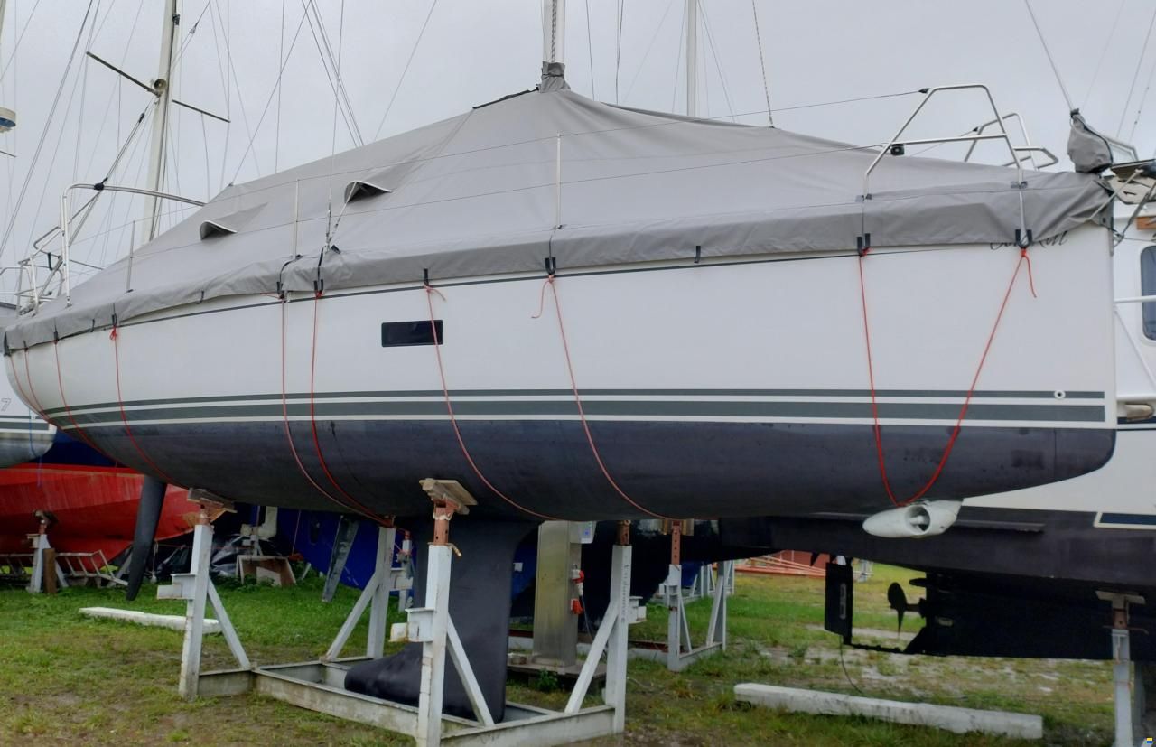 Hanse 348