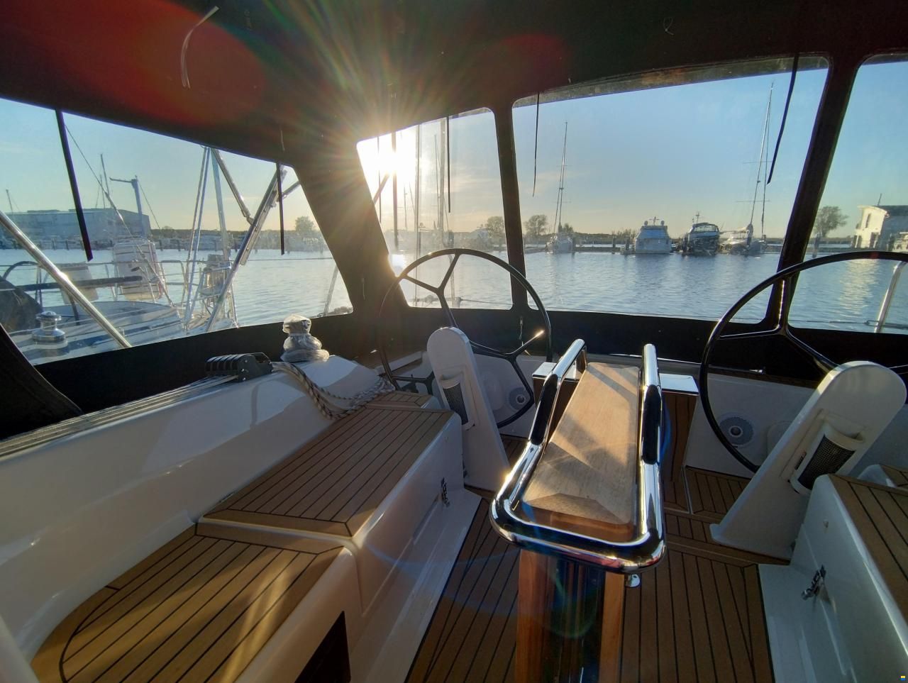 Hanse 348