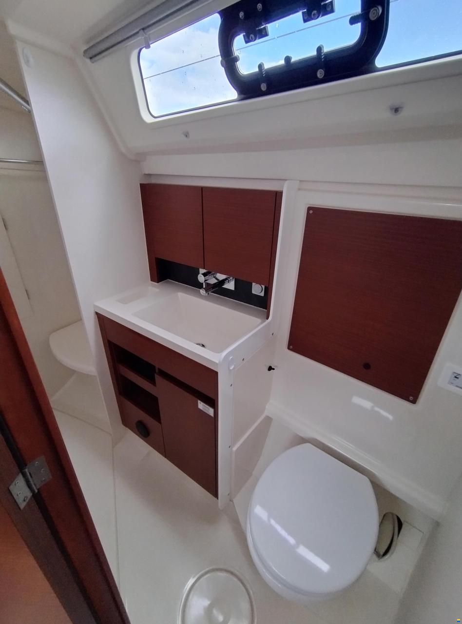Hanse 348