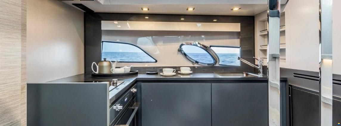 Pershing 5X