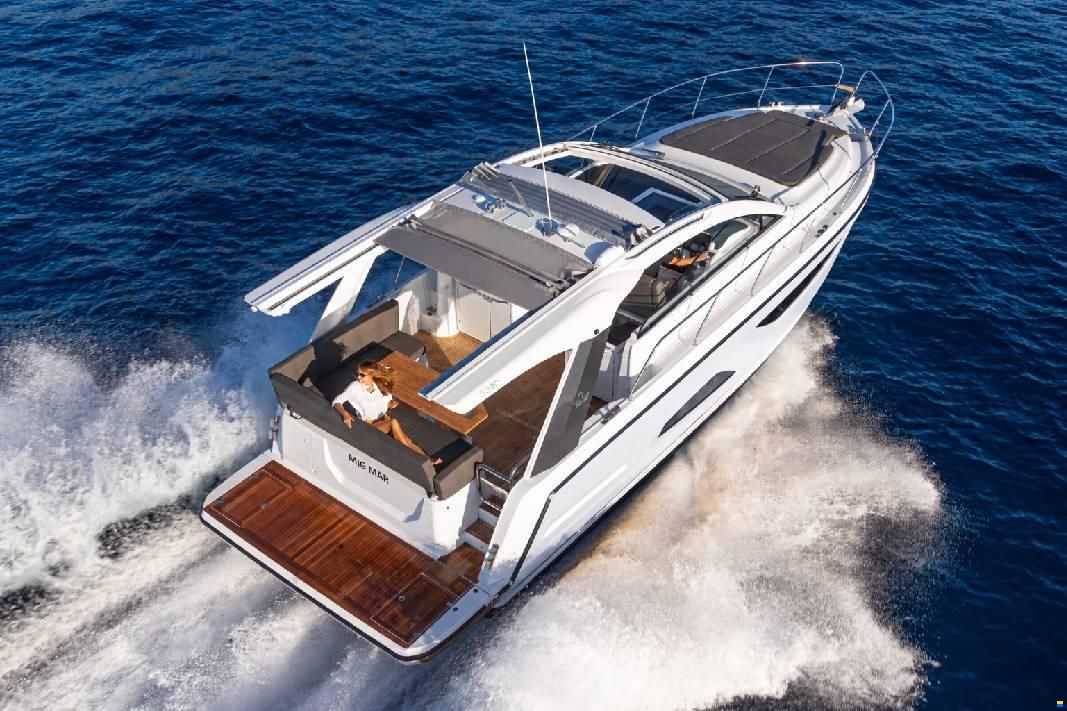 Sealine S390