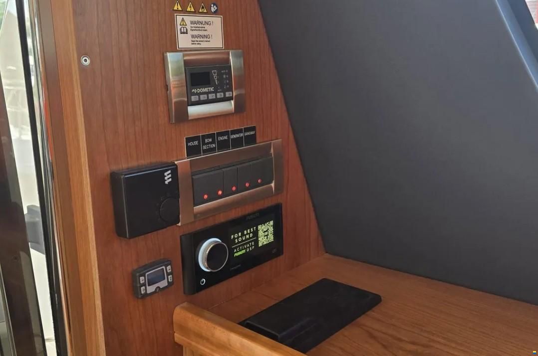 Moody 54 DS - Decksaloon