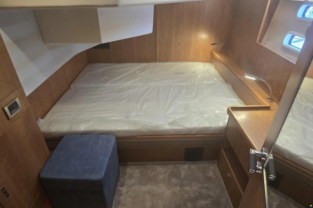 Moody 54 DS - Decksaloon