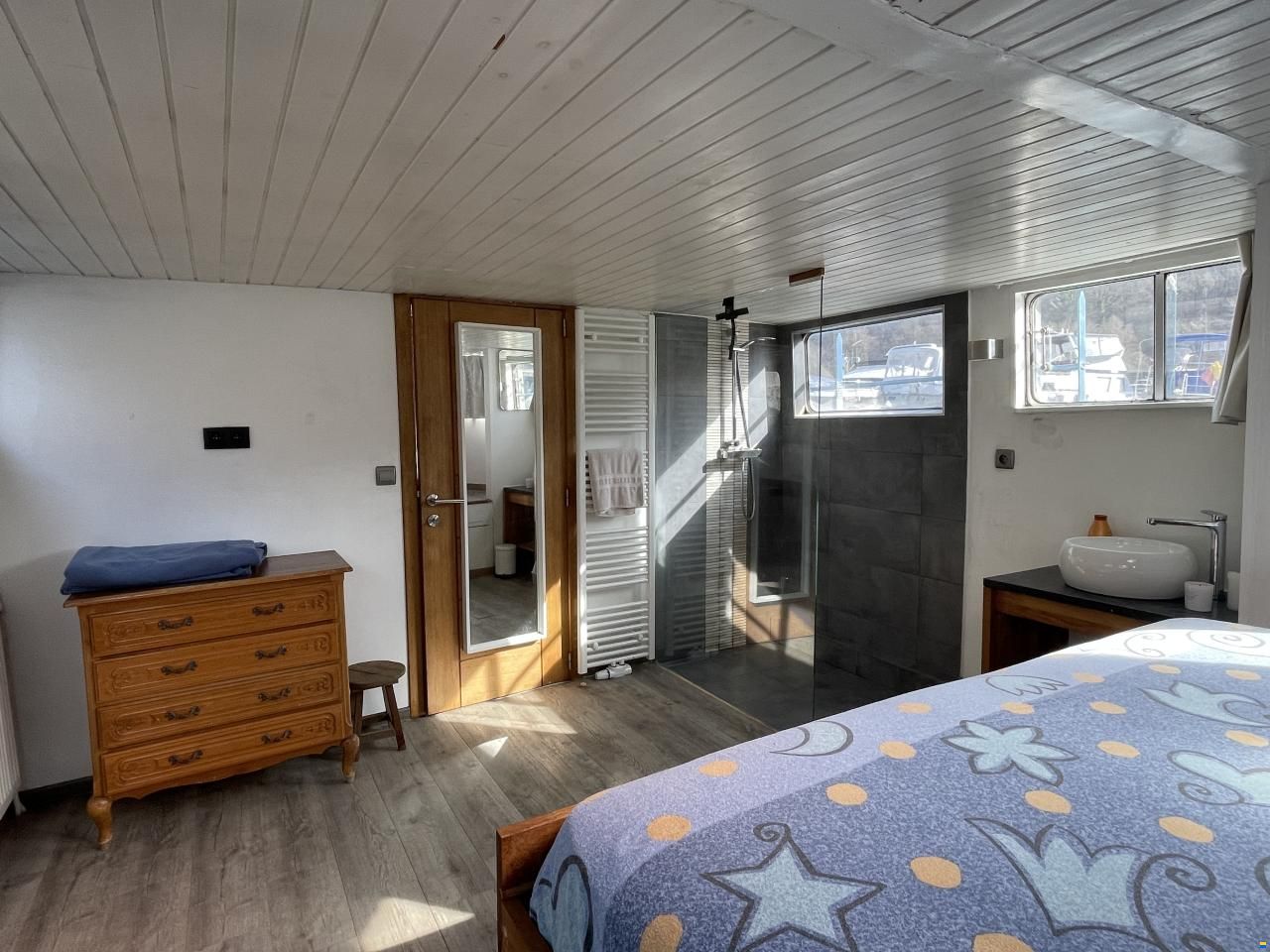 Bateau de plaisance - bateau habitation