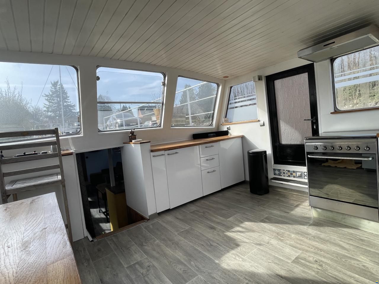 Bateau de plaisance - bateau habitation
