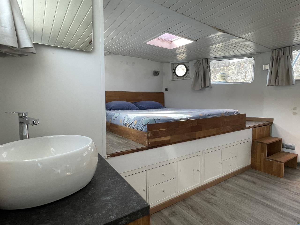 Bateau de plaisance - bateau habitation