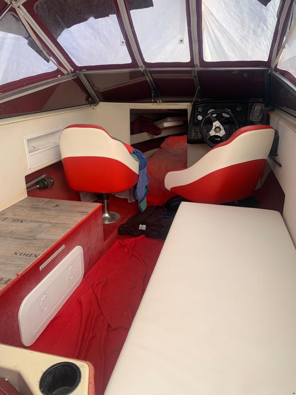 Maxum 2100 XC