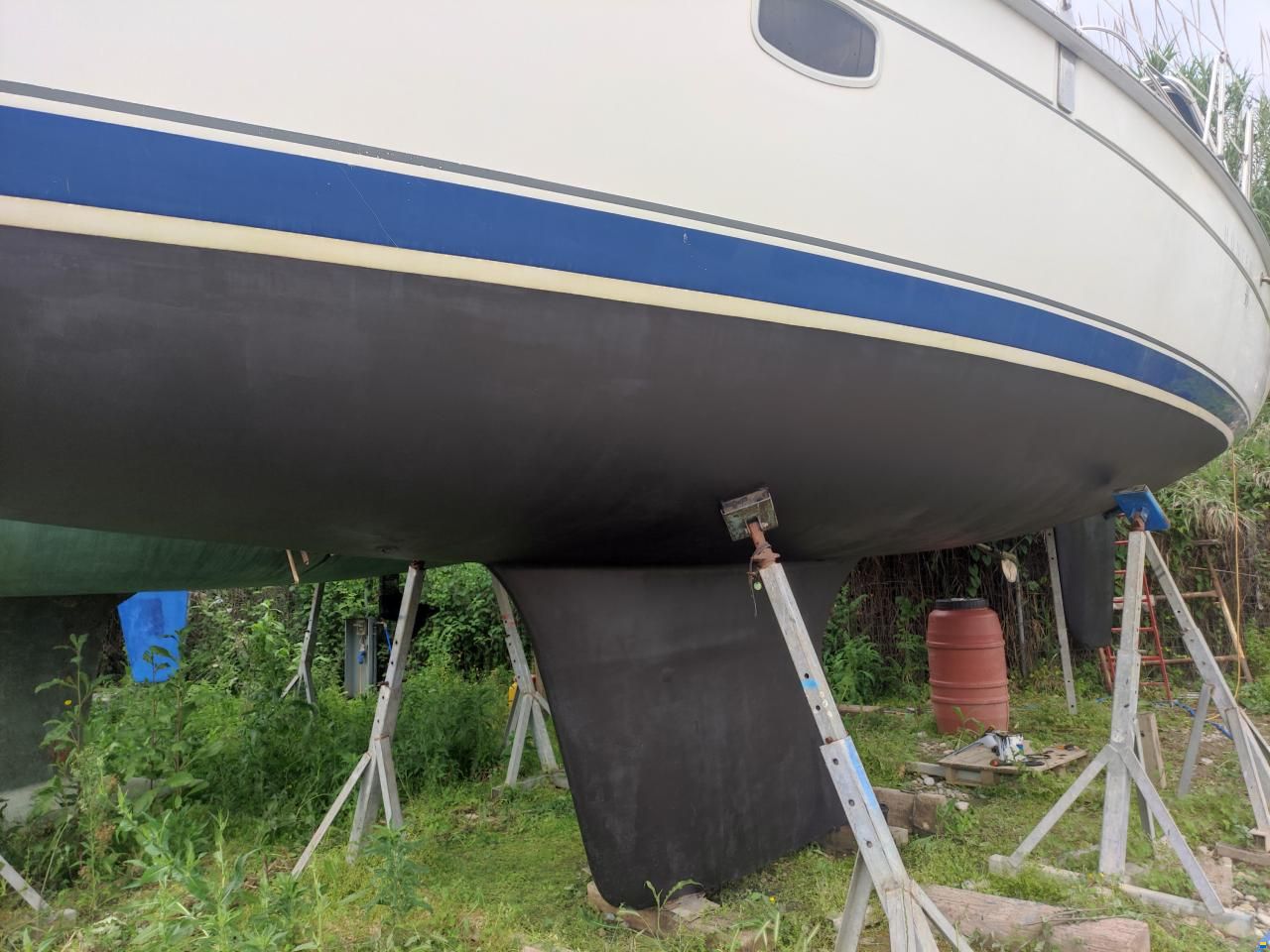 Hunter Marine 36