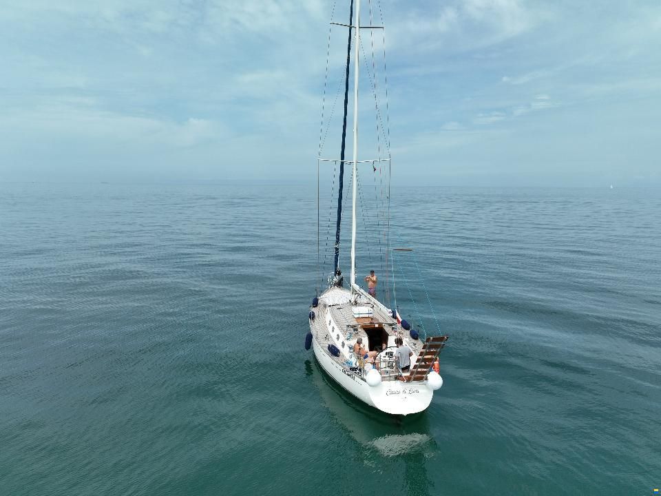 Sloop 12