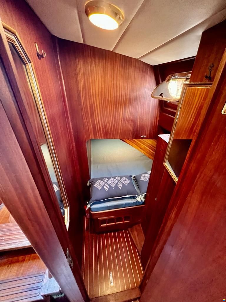 Sloop 12