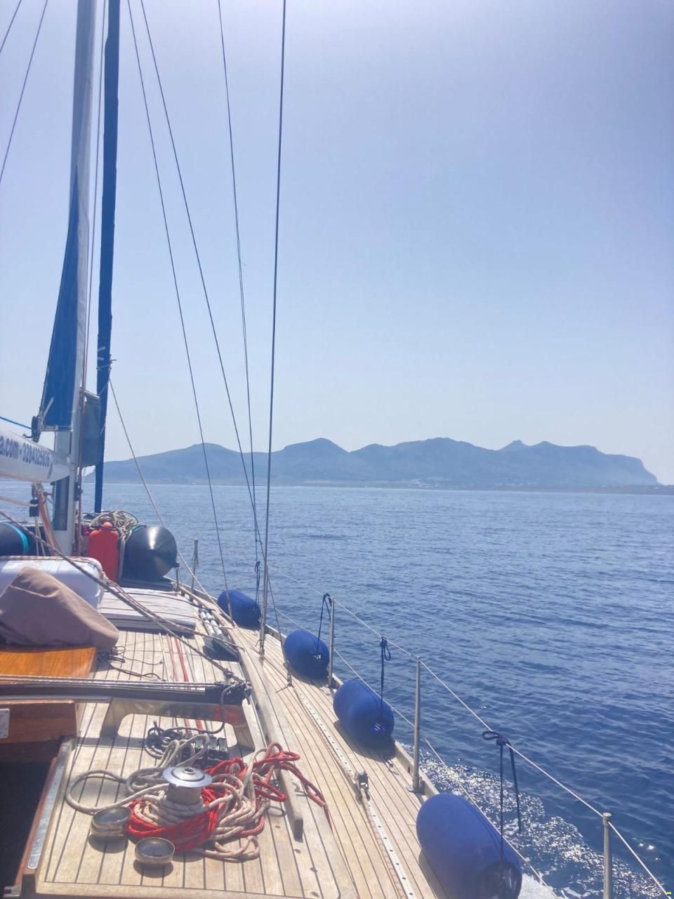 Sloop 12