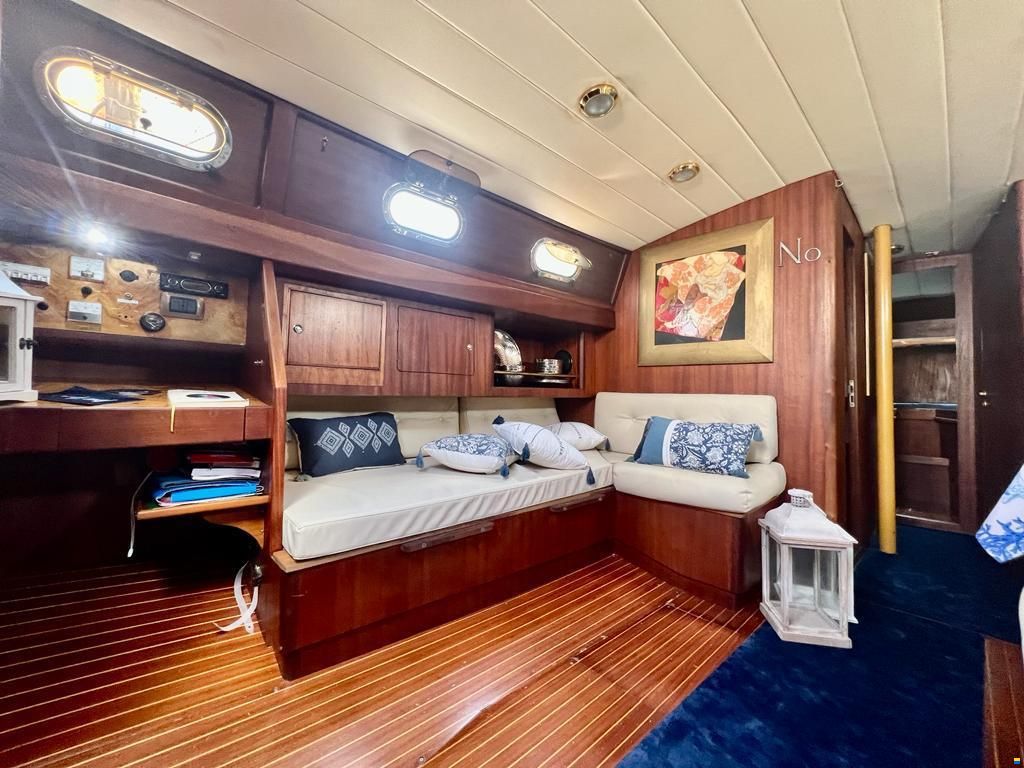 Sloop 12