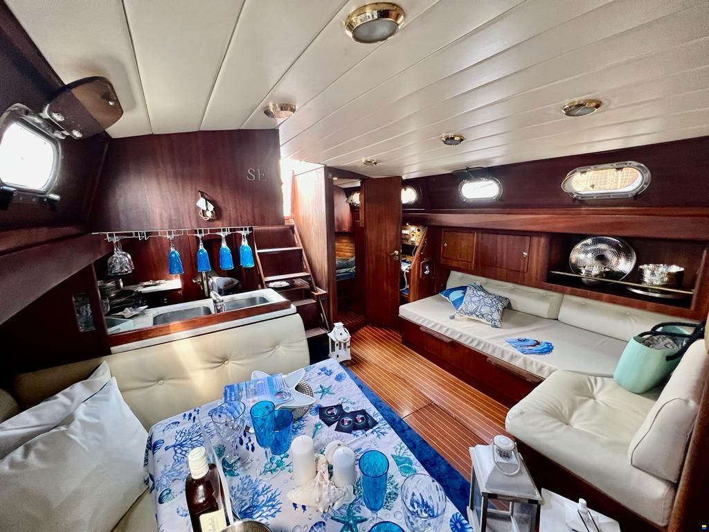 Sloop 12