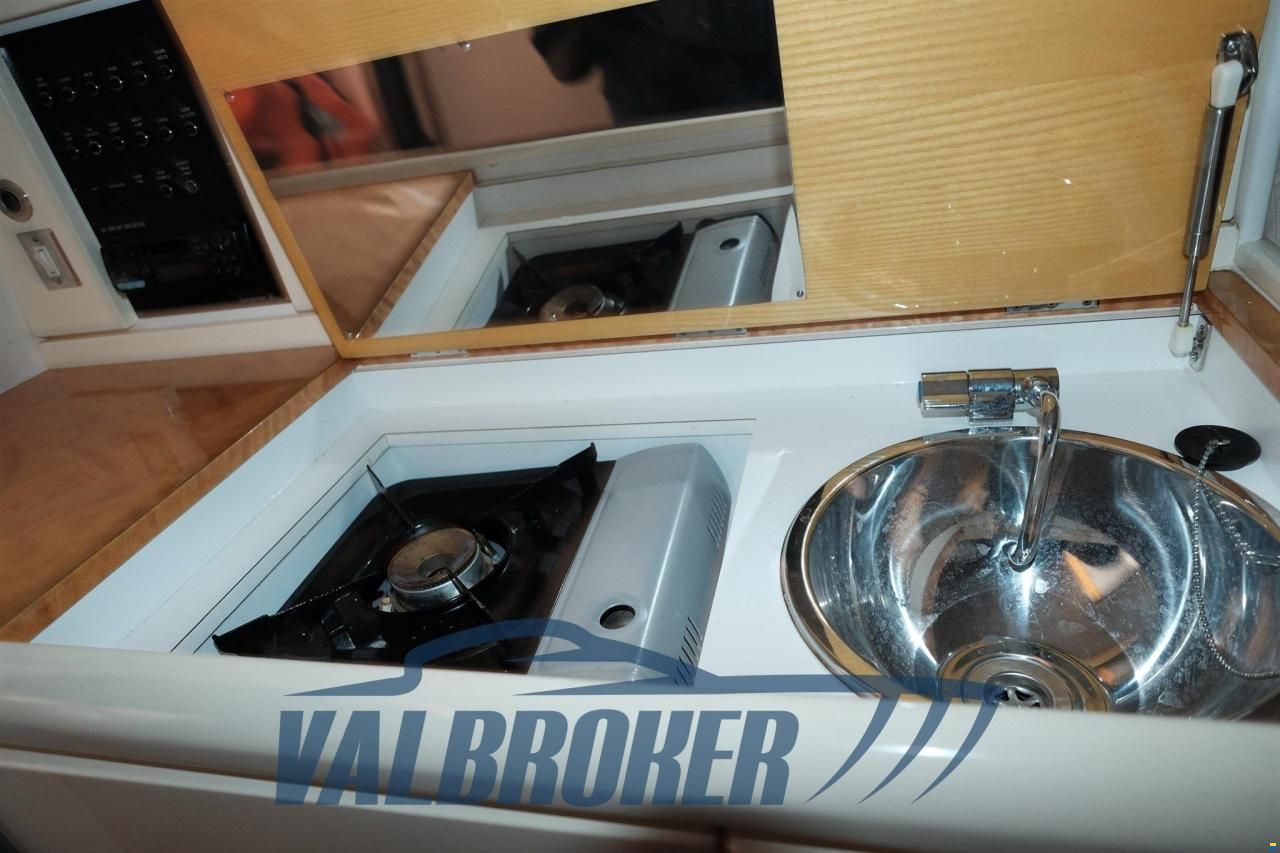 Sunseeker Hawk 31