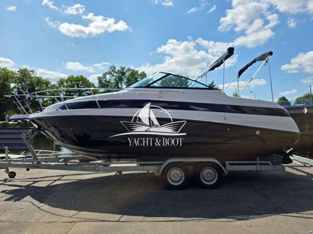 Chaparral Signature 240