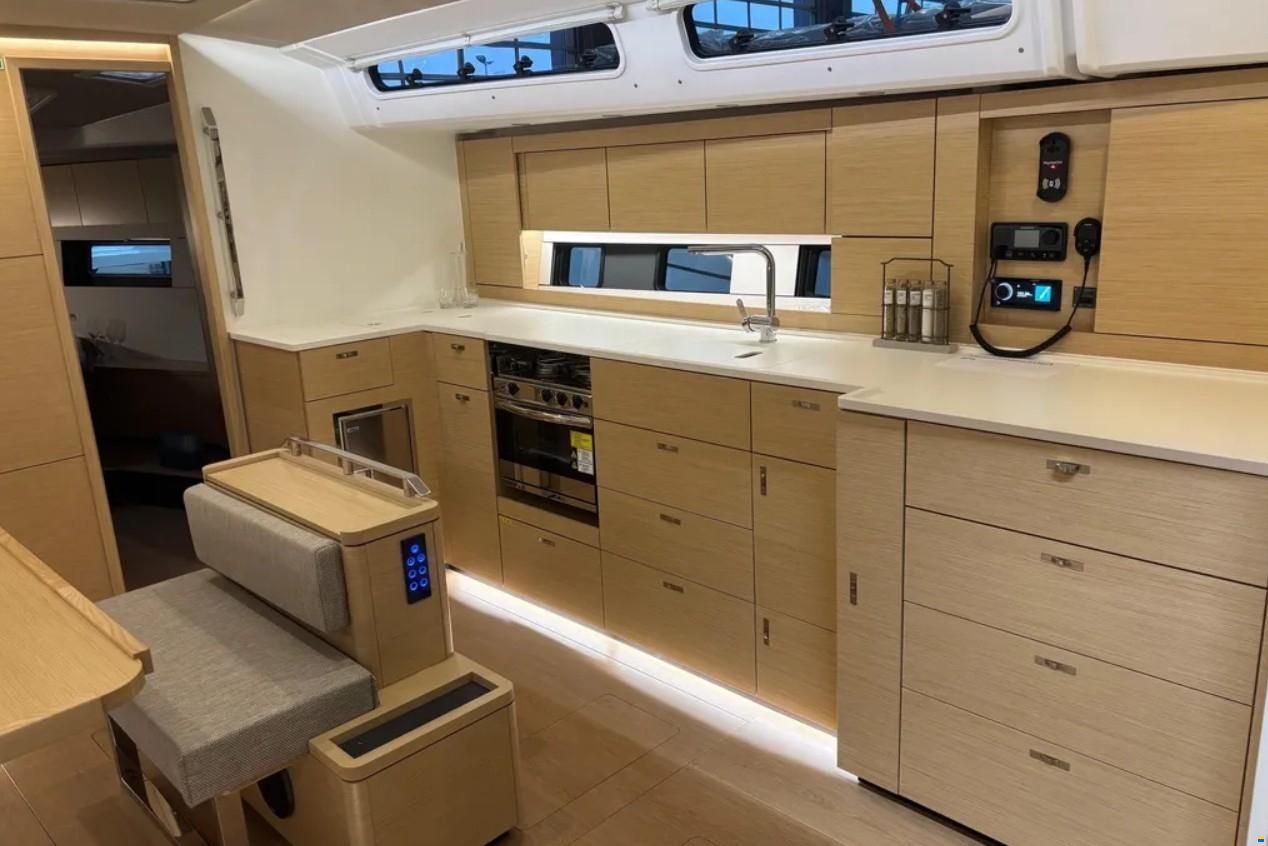 Hanse 460
