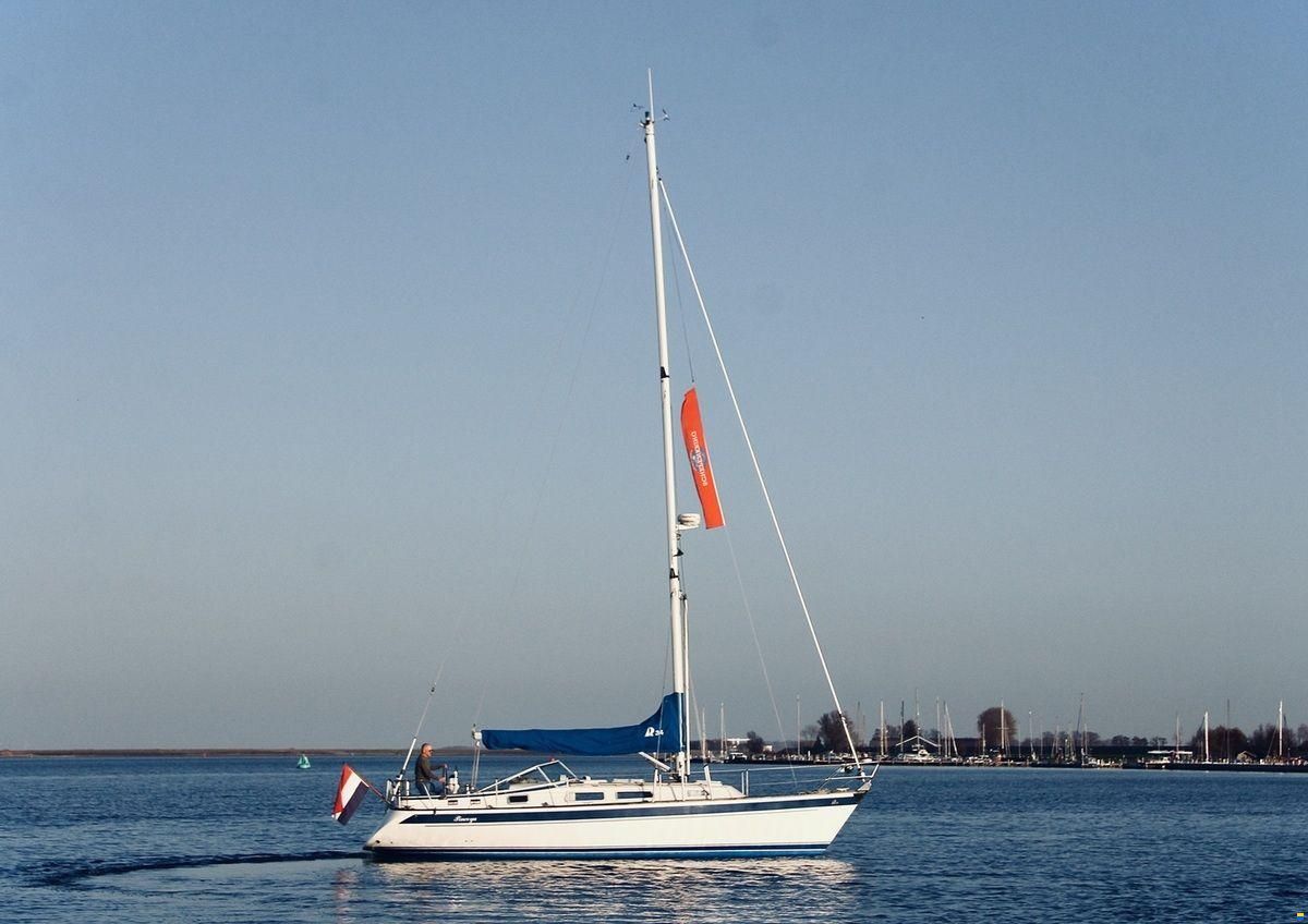 Hallberg-Rassy 34